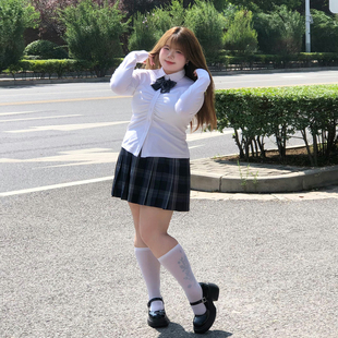 樱时纪原创大码jk收腰白色长袖衬衫日系微胖MM学院风褶皱纯棉衬衣