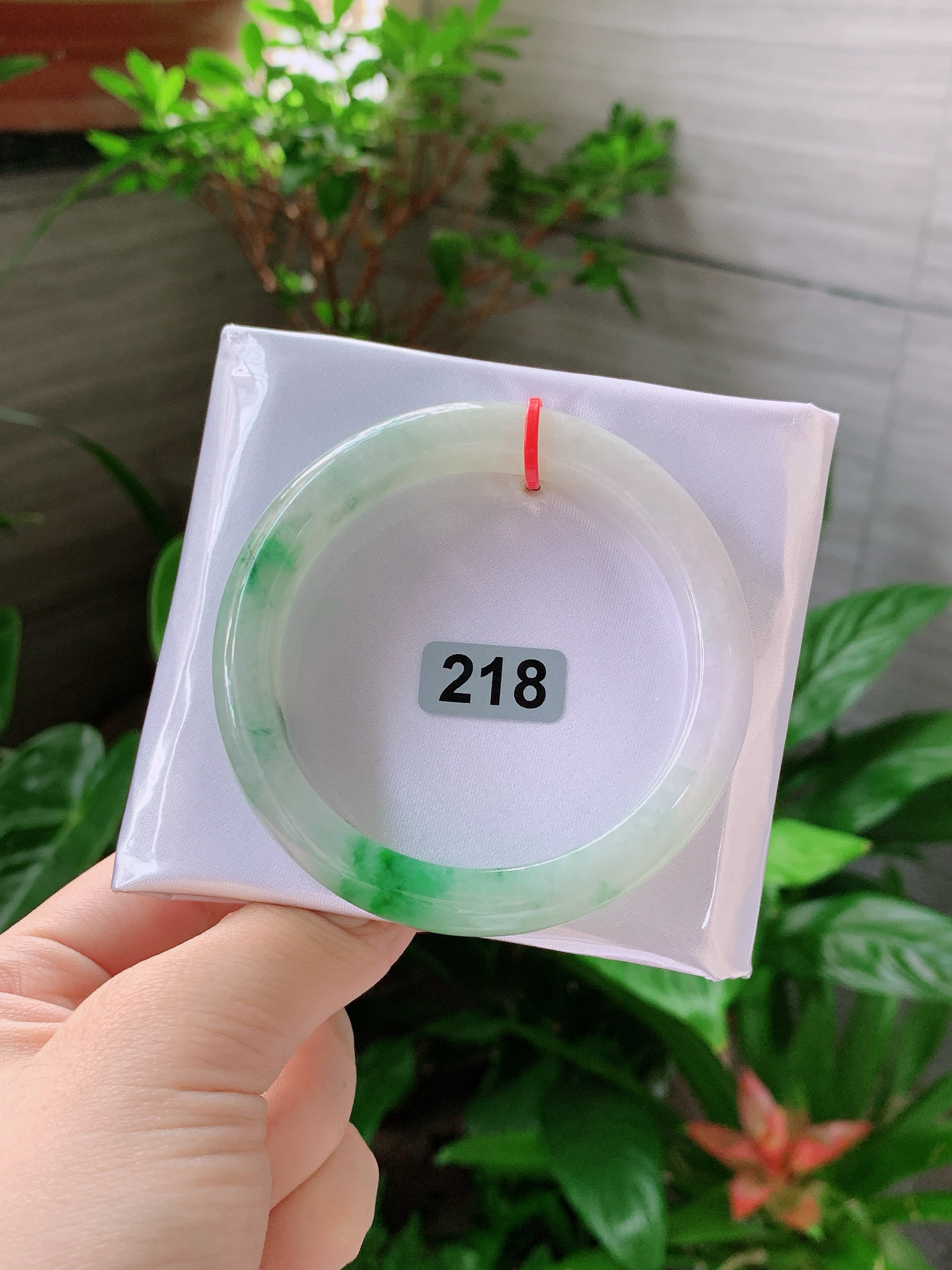 A货手镯55圈口冰种飘绿花正圈手镯种老肉细女款带证书