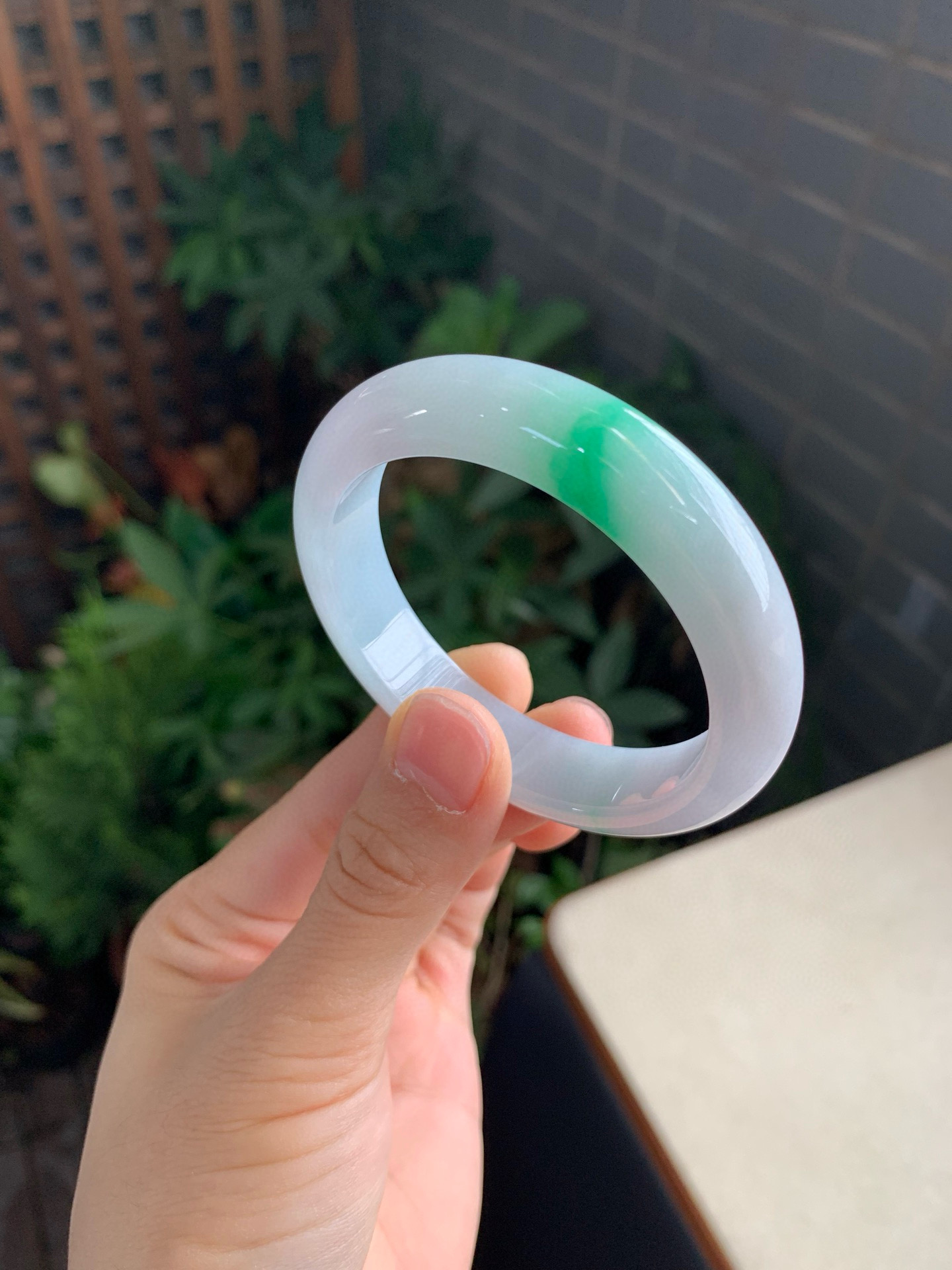 56圈口缅甸天然A货翡翠冰飘绿正圈手镯肉质细腻冰透带证书