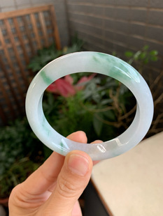 56m 7圈口缅甸天然A货翡翠冰绿正圈手镯肉质细腻冰透带证书