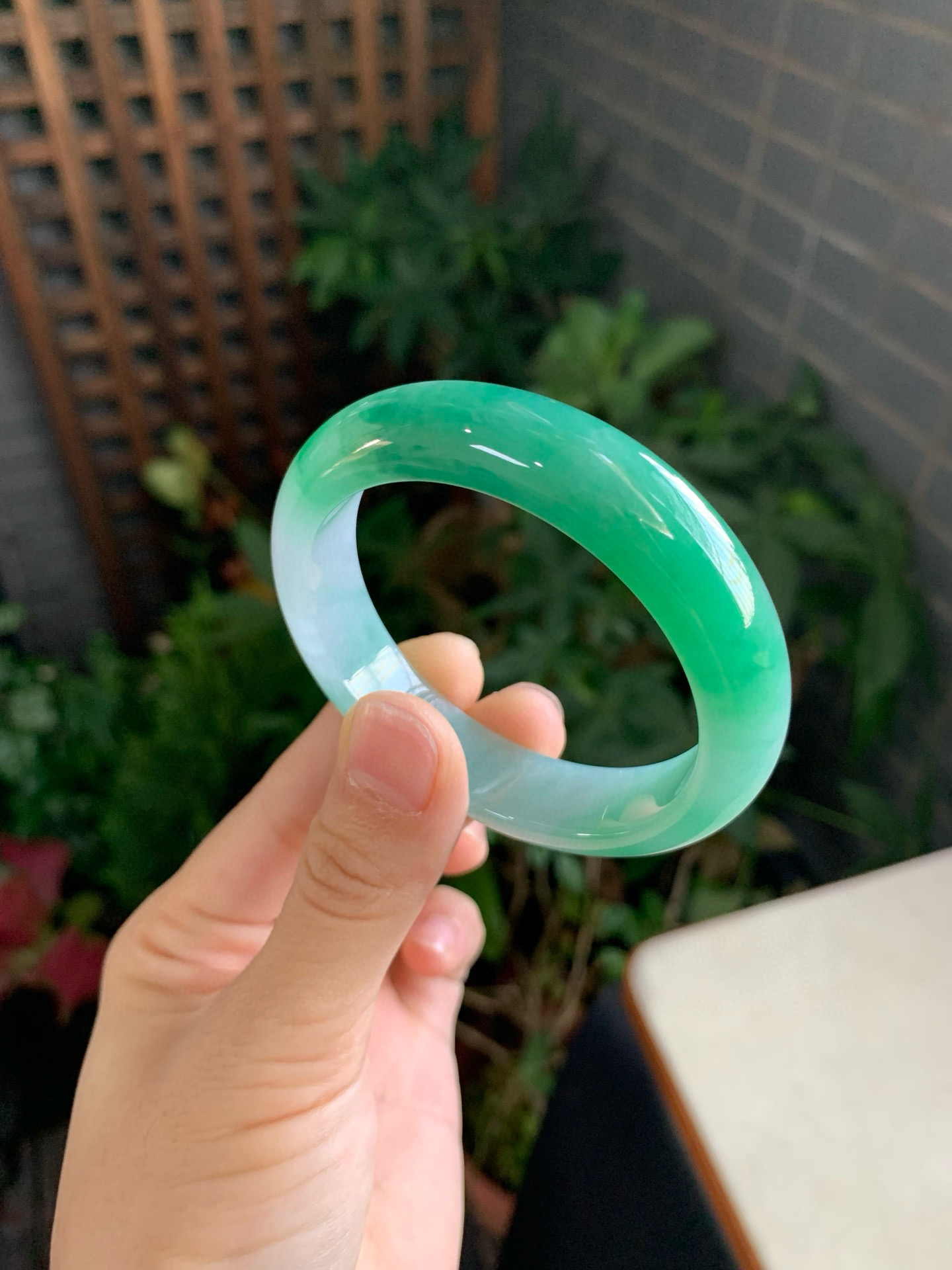 52圈口缅甸天然A货翡翠冰飘绿正圈手镯肉质细腻冰透带证书