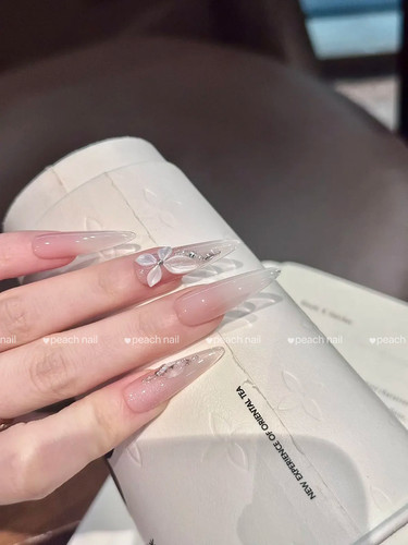 白水光温婉显白手工穿戴甲婚甲