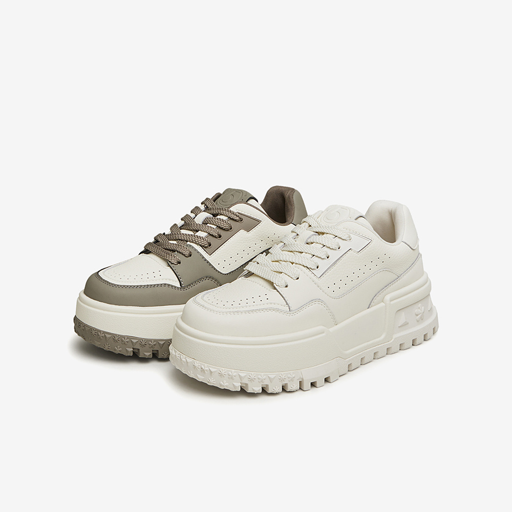 Tata他她休闲厚底板鞋女鞋不累脚松糕板鞋小白鞋2024秋新GDR01CM4