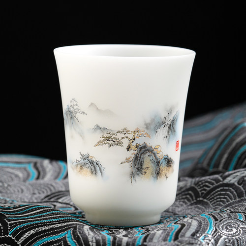 冰种羊脂玉茶杯陶瓷杯