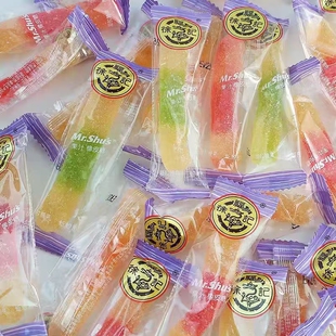 徐福记蚯蚓形橡皮糖毛虫QQ糖500g散装节日怀旧喜糖果网红年货零食