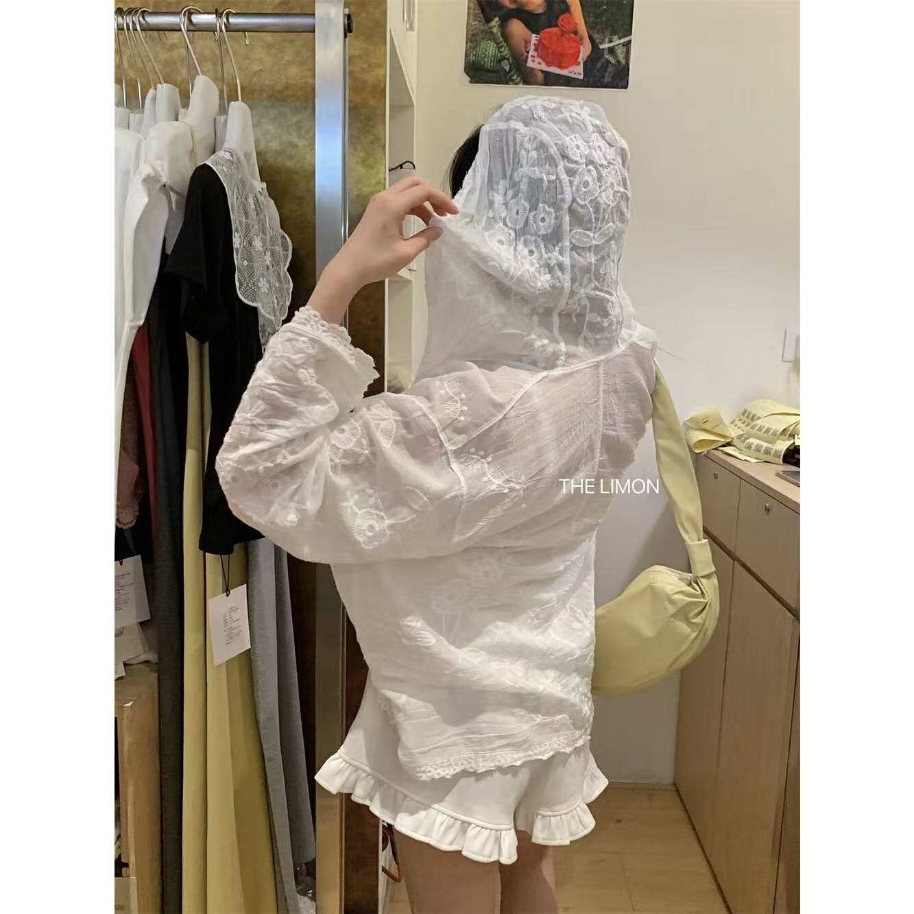 韩版设计感刺绣花蕾丝连帽防晒外套女春夏宽松长袖衬衫