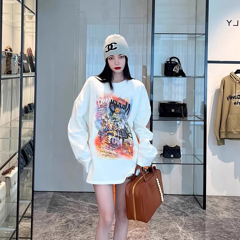 小景家 情侣款高密新疆长绒棉原创街头白墨涂鸦OS廓形卫衣 - 实物图