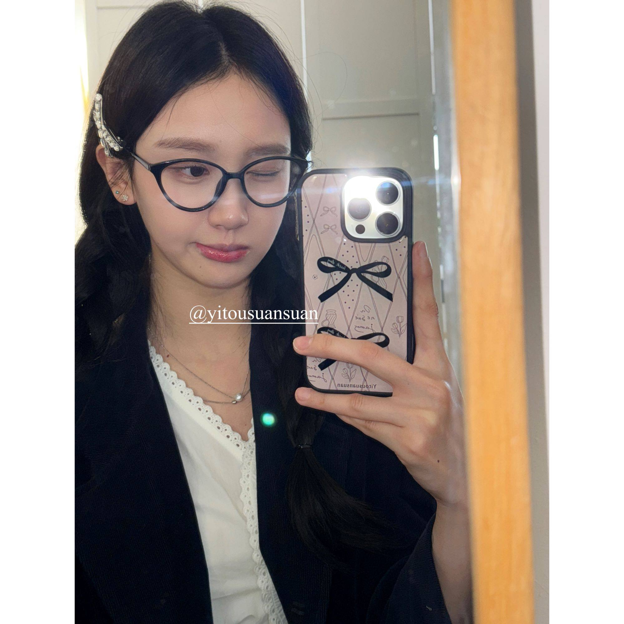 suansuan原创ins风温柔粉色菱格纹高级黑色蝴蝶结黑边手机壳适用iPhone17promax/16苹果15防摔14保护新款全包,3C数码配件,手机保护套/壳,淘宝优惠券,粉丝福利购,淘宝优惠卷