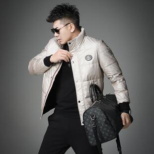 欧洲站高端男士羽绒服烫印轻薄90白鸭绒衣服2025新款冬装外套男潮