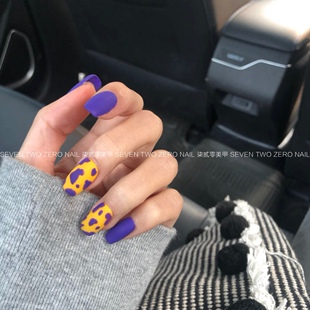 手工光疗穿戴甲可拆卸 磨砂紫奶牛豹纹美甲 柒贰零Nail 小红书同款
