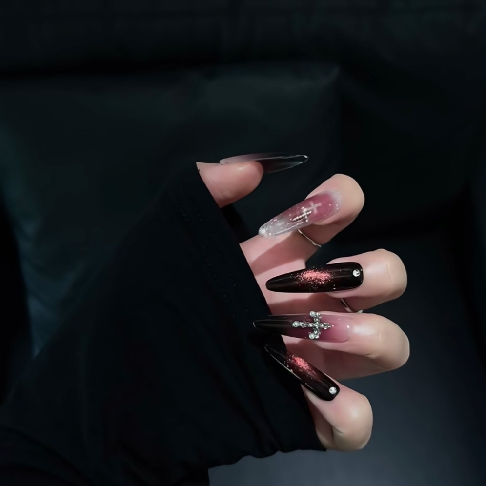 御姐紫秋冬款穿戴甲温柔十字架甜酷爆闪上班约会百搭小红书推荐