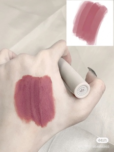 清冷美女谁也不爱#荔萌哑光唇泥唇釉nd12烟熏小茄低饱和度灰粉色