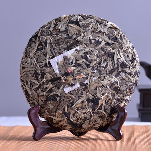 云南普洱白茶月光白老树茶月光美人茶357g乔木老树纯料饼茶包邮