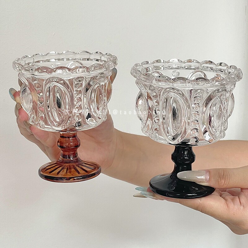 小众中古玻璃浮雕甜酒杯