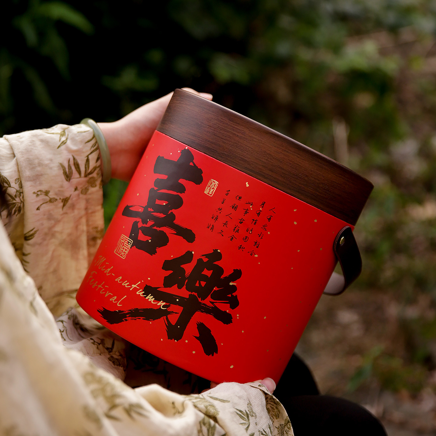 2026新款中秋礼盒包装盒喜庆红色抱抱桶包装高档盒子手提空盒批发