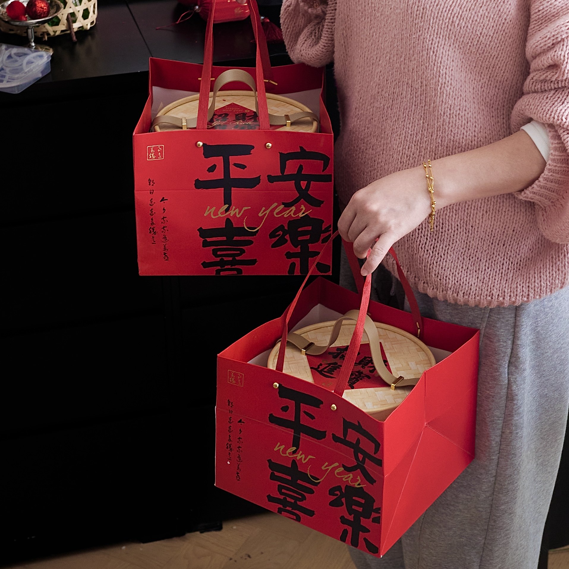 2025新年包装盒高档雪花酥糖果饼干抱抱桶过年礼盒年货伴手礼空盒