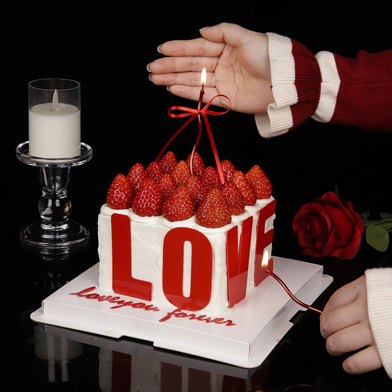 网红情人节红色love亚克力蛋糕装饰插件4寸情侣表白烘焙装扮配件