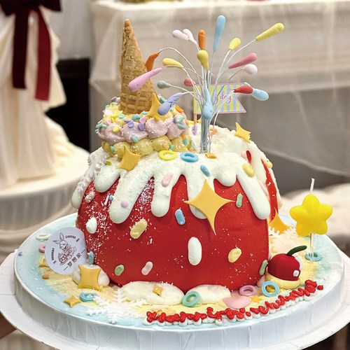 小红书同款苹果星星人蛋糕装饰彩色炫丽礼花儿童生日派对烘焙装扮