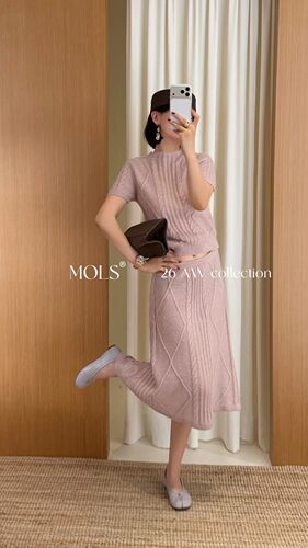 MOLS麻花针织套装 大头花同款早秋高智感上衣半裙两件套2026秋冬