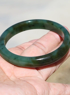 正宗新疆和田玉碧玉天然玉石手镯玉镯子56mm文艺女神水墨丹青