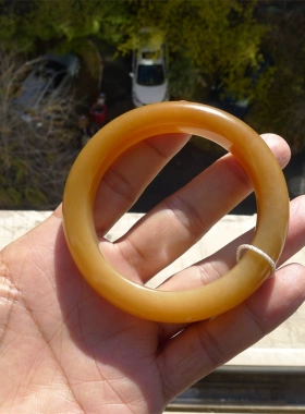 新疆和田玉老坑料金山糖玉手镯