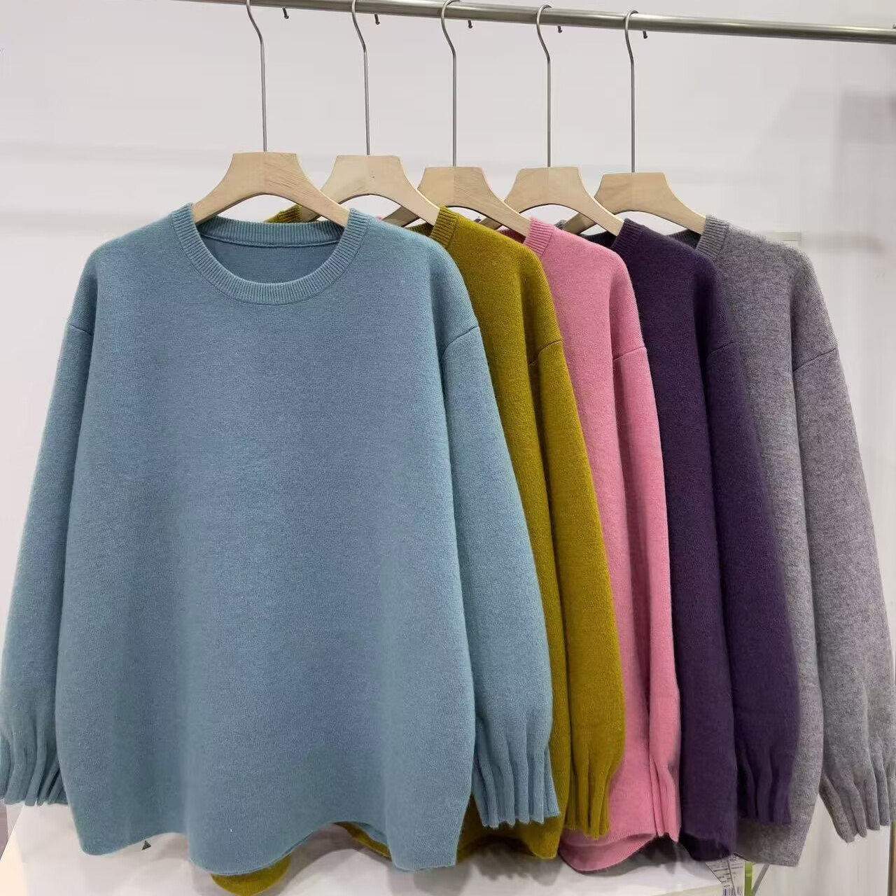 灯笼袖圆领针织衫毛衣