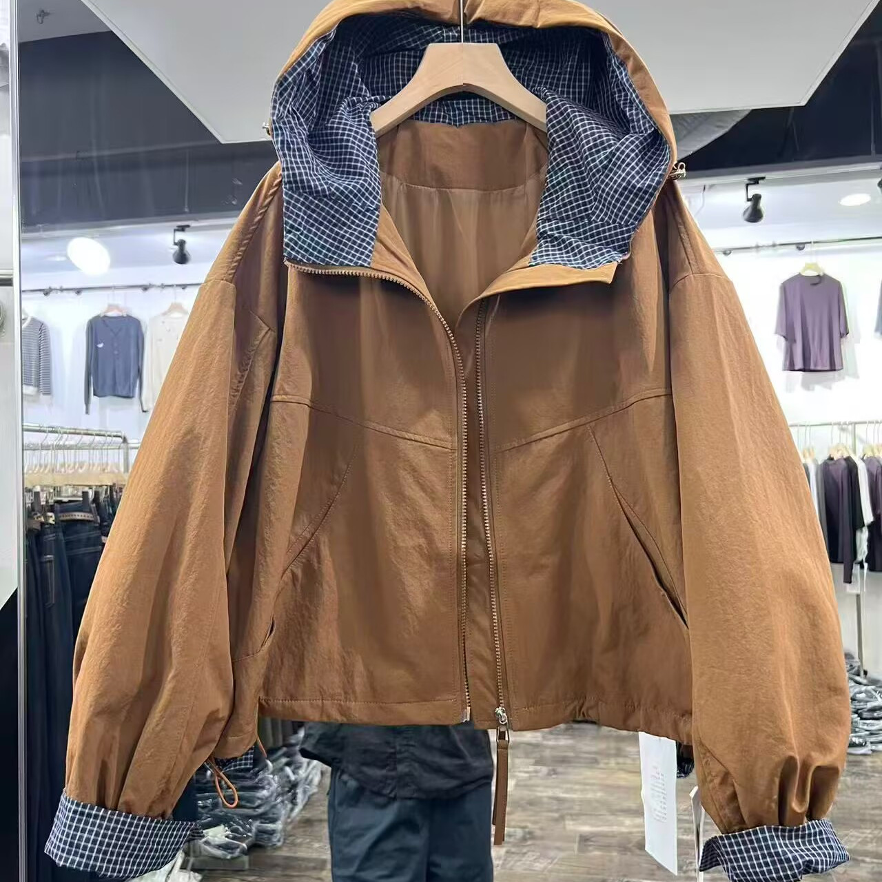 格子拼接连帽外套女秋季新下摆抽绳宽松显瘦百搭休闲上衣世0.59