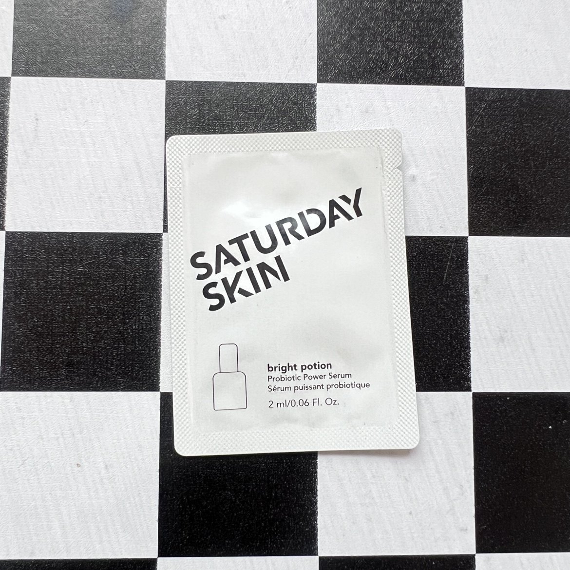 满百包邮思乐思亲Saturday skin面部精华2ml小样