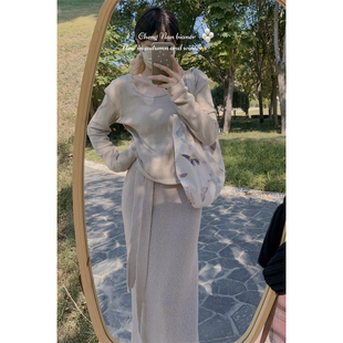 城南边儿10.31直角肩打底 3件 羊绒彩棉坑条纹理圆 11.9开89元