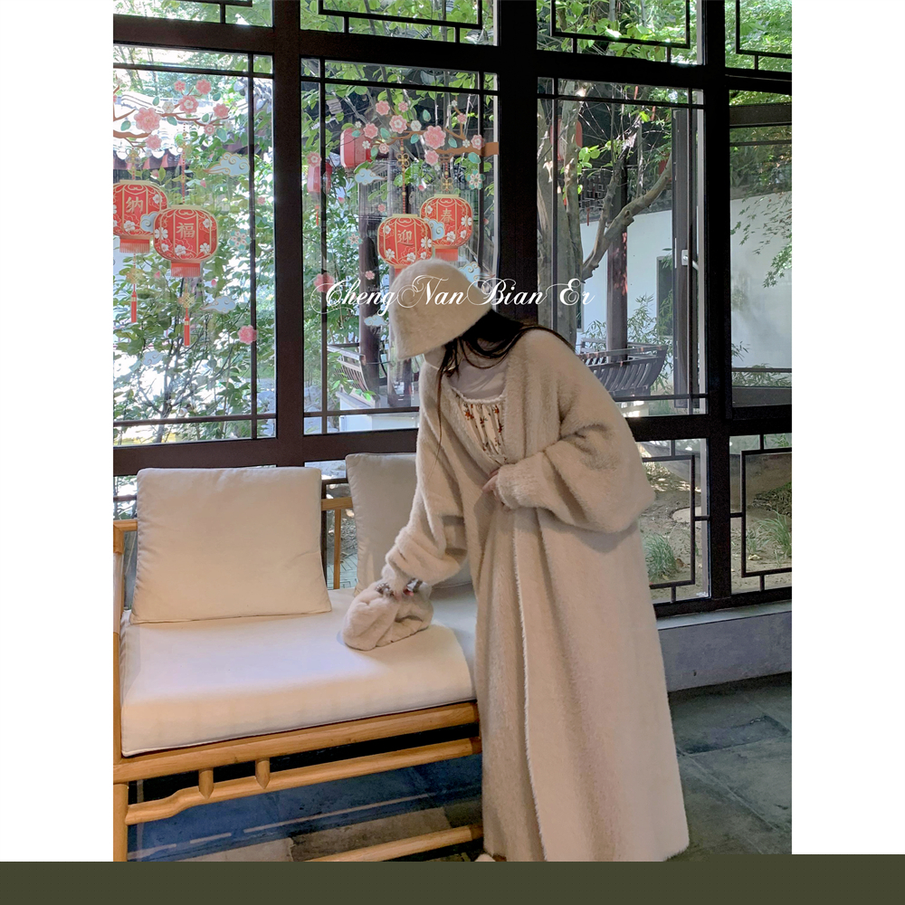 城南边儿V领甜美仿水貂毛外套