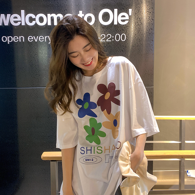 Photo 2021 women's loose medium length short sleeve T-shirt