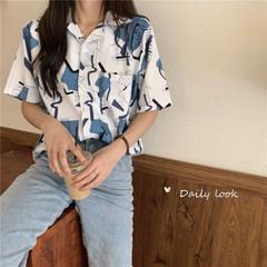 Real shot 2021 summer Korean version small fresh retro printed shirt short sleeve casual shirt Hong Kong Style V-neck