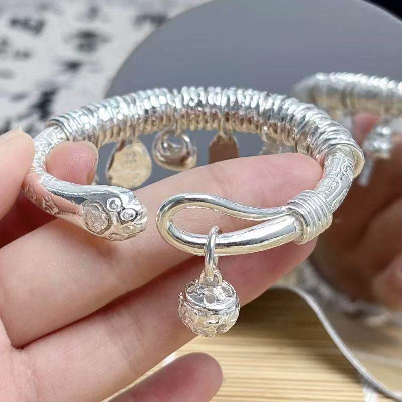 9999纯银吉言平安锁足银手镯女铃铛福字猫爪盘缠手环时尚生日礼物