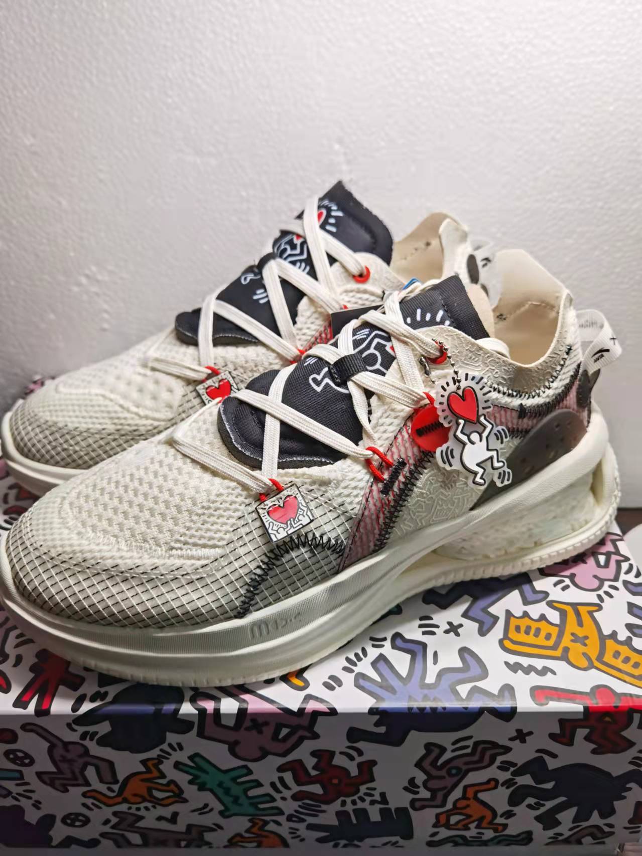 安踏男鞋keith haring联名款2021秋季网面潮老爹鞋112138811