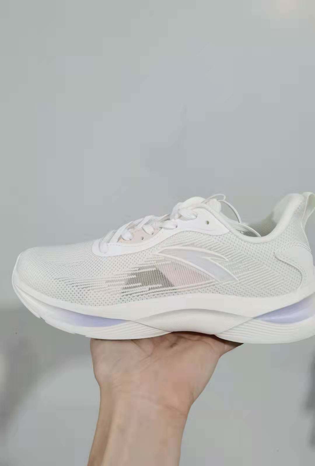安踏跑步鞋女2021夏季新款超轻