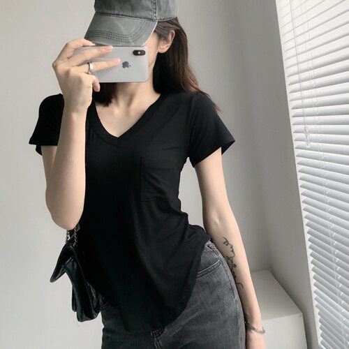 白色别致纯欲风上衣夏