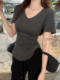 chic纯色打底修身 辣妹薄款 新款 T恤女夏季 显瘦掐腰正肩上衣 V领短袖