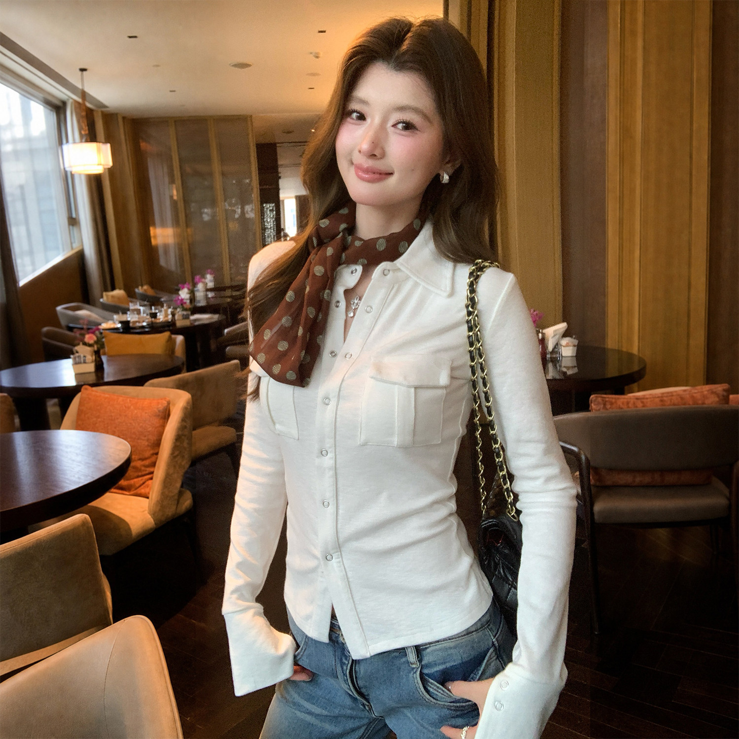 白色翻领口袋设计感长袖衬衫T恤女2026新款早秋穿搭韩系百搭上衣
