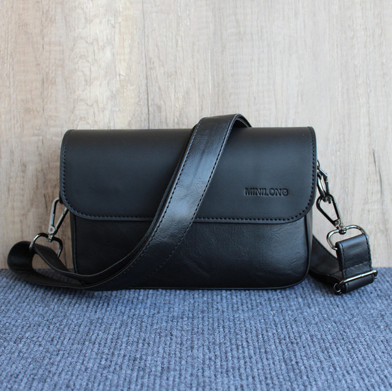 2024新款大容量小背包男士手机包黑色软皮斜挎包单肩包男女生男包