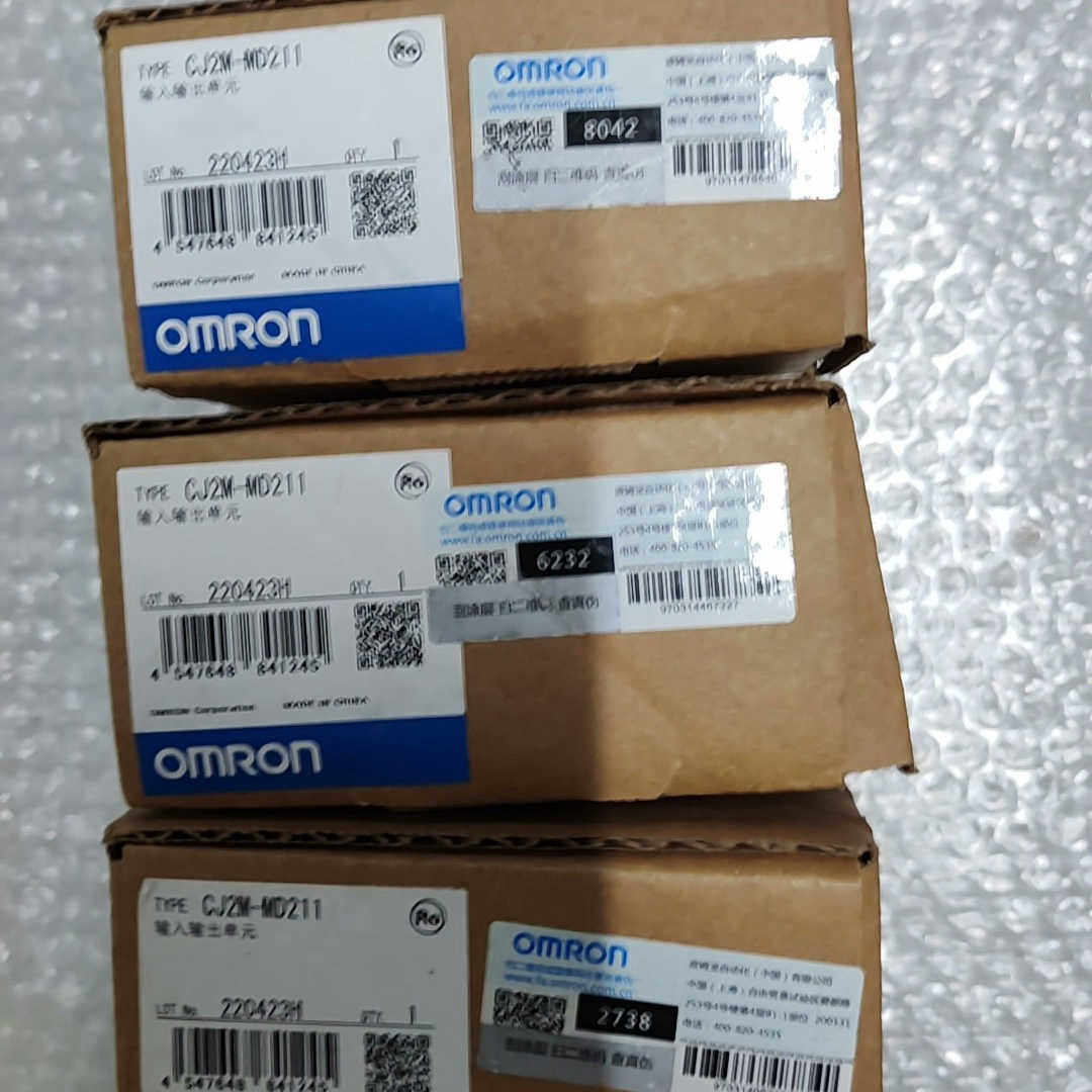 CJ2M-MD211 还有1个，已拆封的，议价