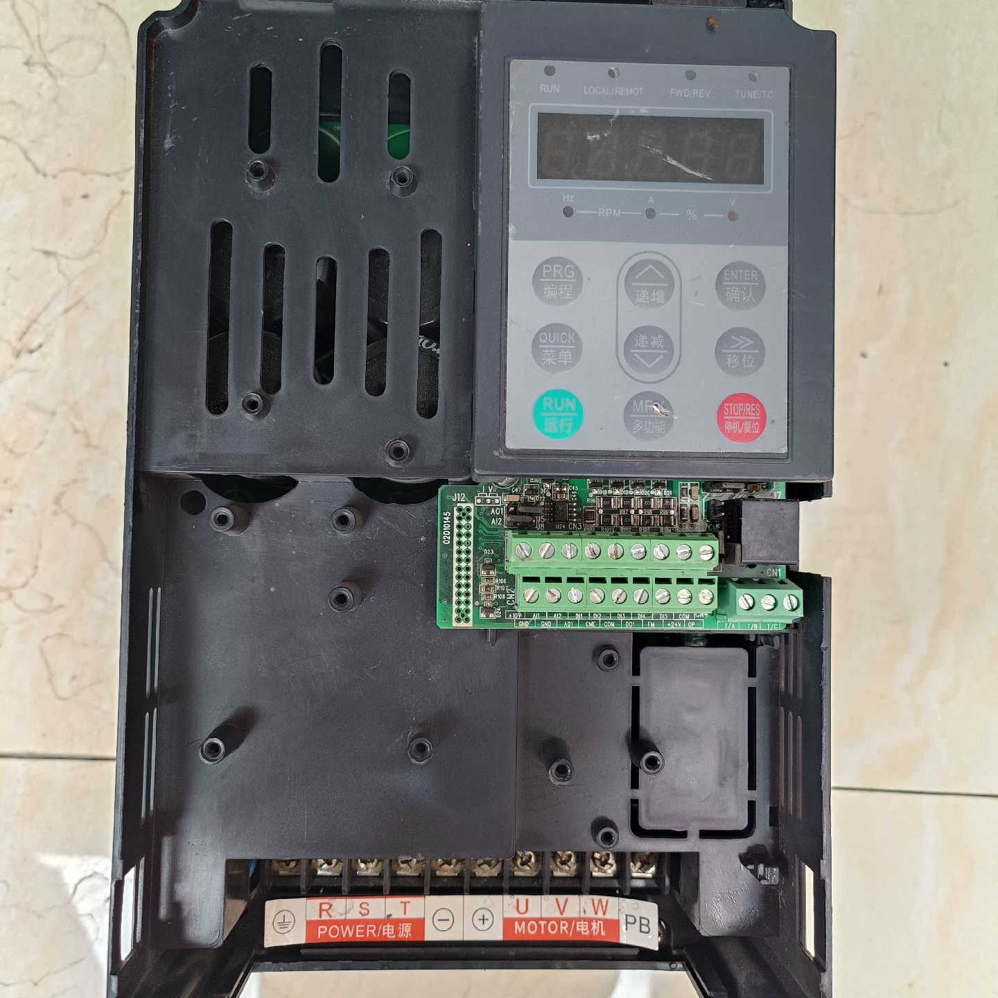 MG330T-7R5G3变频器。议价