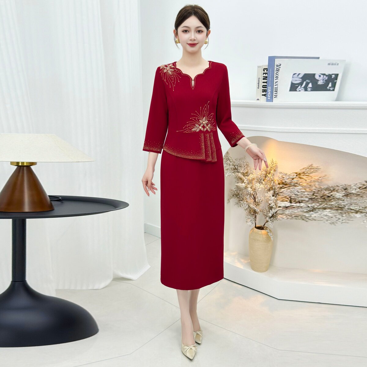 高端气质结婚年轻妈妈装晚礼服丈母娘喜婆婆婚宴假两件镶钻连衣裙图片