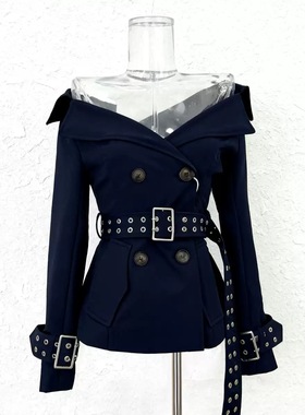 经济上行期的美藏青色短款风衣外套皮带收腰排扣一字肩西装领上衣