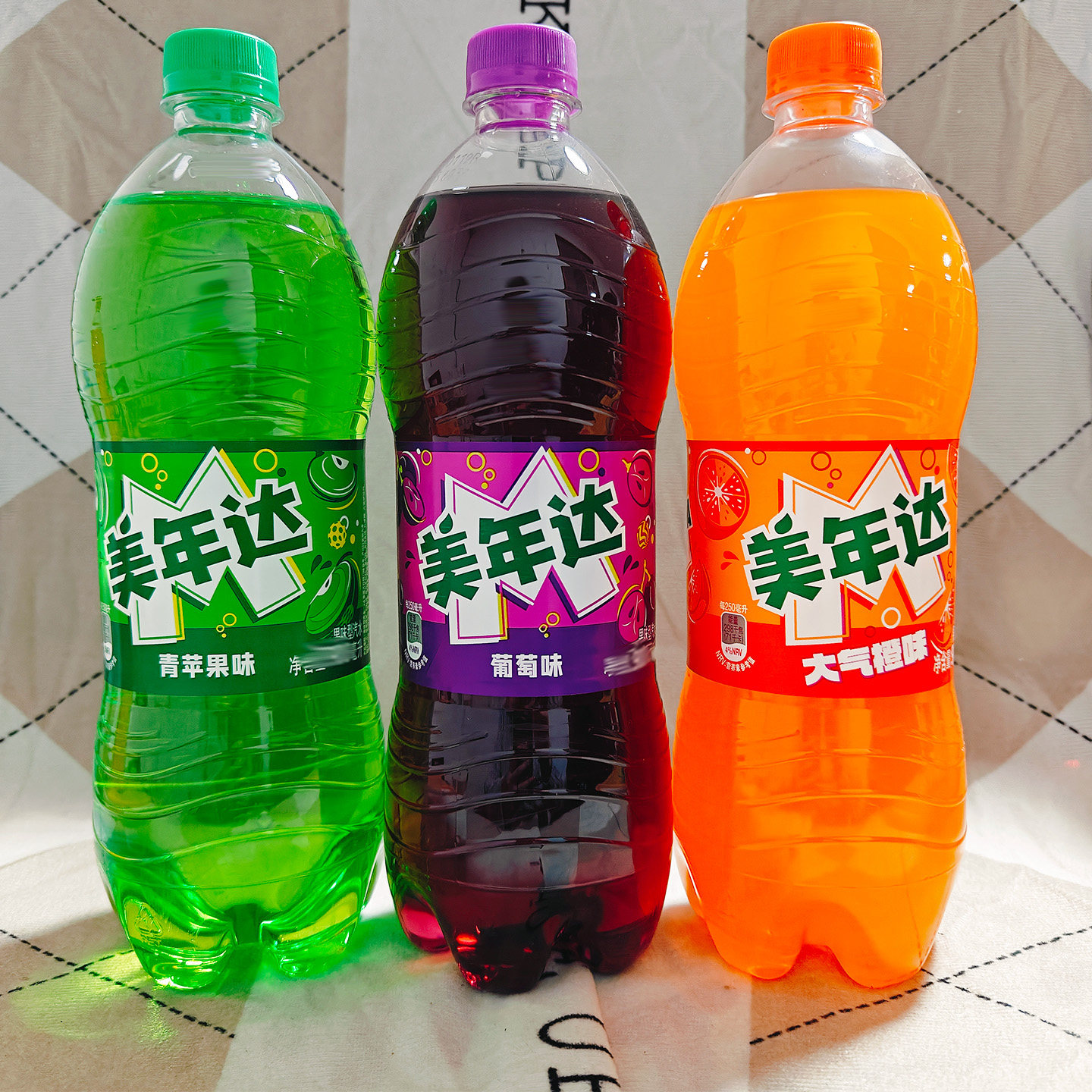 美年达多味果味型汽水饮料900ml