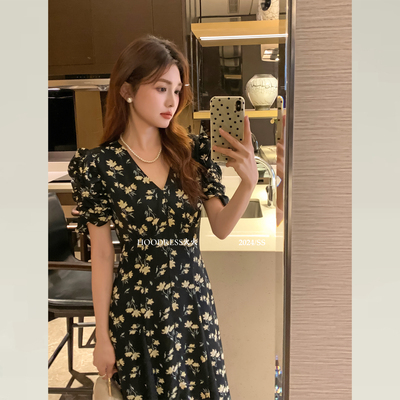 超好看绝美黑色碎花连衣裙a字裙
