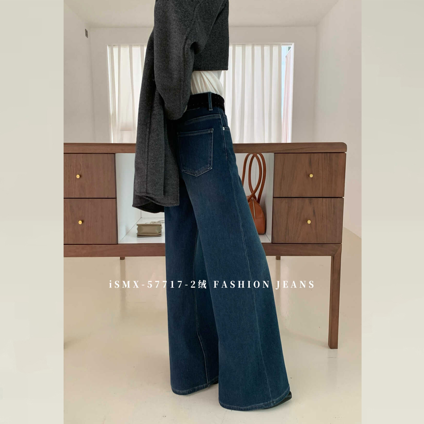 商场品质加绒牛仔梨型身材筒喇裤