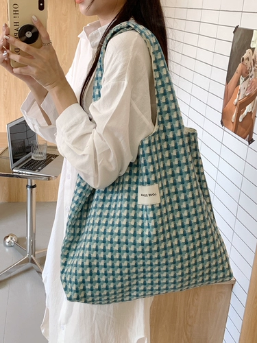 Синий плетеный шоппер, вместительная и большая сумка подмышку, сумка на одно плечо, широкая цветовая палитра