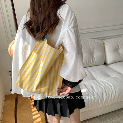 安若木兮撞色条纹褶皱肩带包