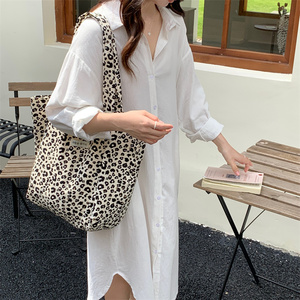 小白兔几 ins秋冬新款复古豹纹帆布包女学生大容量休闲手提单肩包