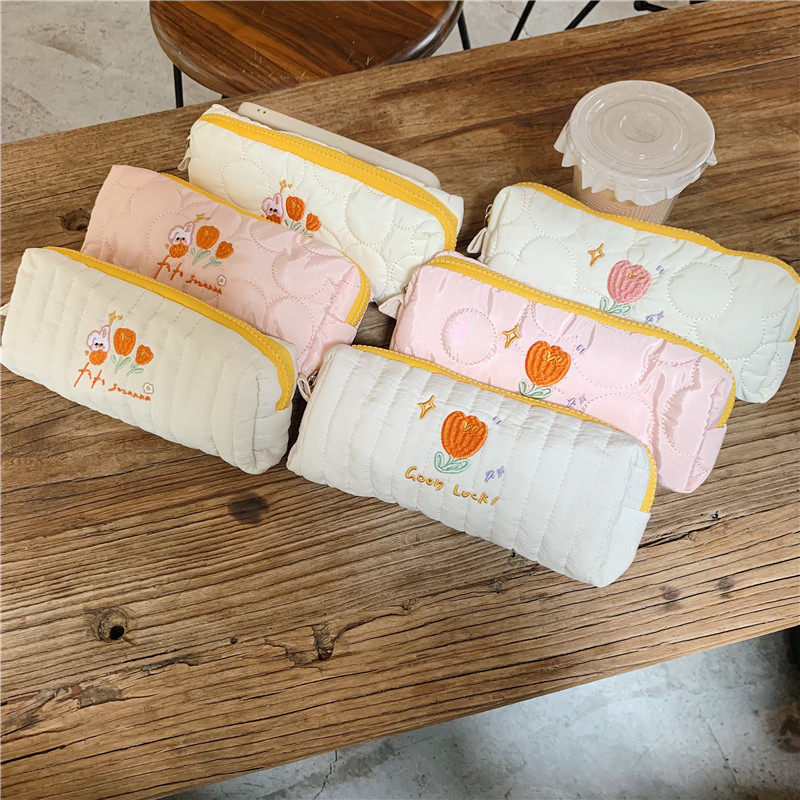 郁金香大容量少女学生笔袋软fufu